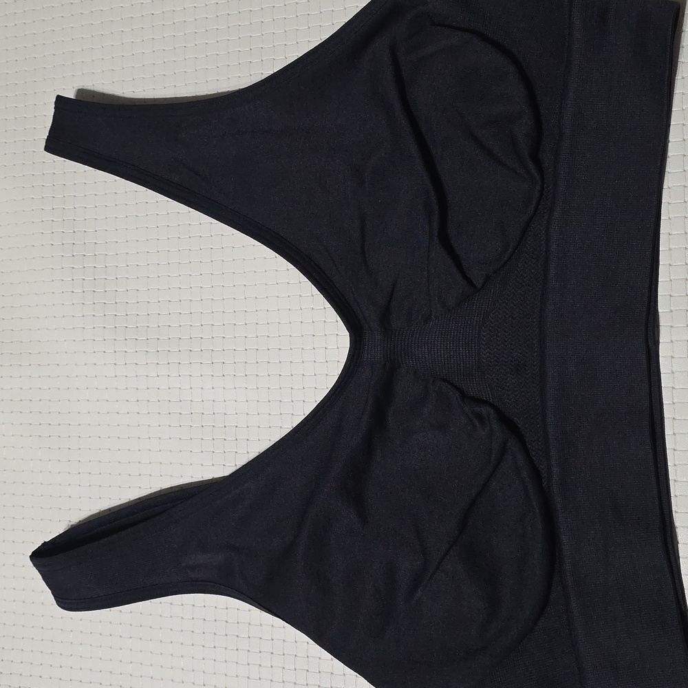 NWT Hanes Black Cozy Seamless Comfort‎ Pullover Bra 2X